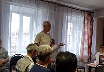 Ефремовские коммунисты провели встречу с земляками - "детьми войны"