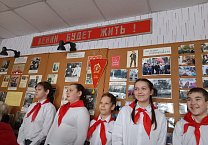 Ефремовские коммунисты провели торжественное собрание в честь 32-й годовщины возрождения Коммунистической партии Российской Федерации Ефремовские коммунисты провели торжественное собрание в честь 32-й годовщины возрождения Коммунистической партии Российской Федерации