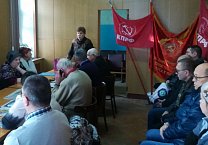 Коммунисты Богородицка чествуют своих ветеранов Коммунисты Богородицка чествуют своих ветеранов