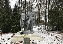 В день окончания обороны оружейной столицы тульские коммунисты почтили память погибших в годы Великой Отечественной войны В день окончания обороны оружейной столицы тульские коммунисты почтили память погибших в годы Великой Отечественной войны