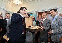 С юбилеем Вас, наш лидер, товарищ и наставник! С юбилеем Вас, наш лидер, товарищ и наставник!