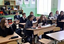 Ефремовский ГК КПРФ провёл серию встреч со школьниками в преддверии Дня комсомола Ефремовский ГК КПРФ провёл серию встреч со школьниками в преддверии Дня комсомола