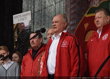 Г.А. Зюганов: Финансово-экономический курс, проводимый правительством Путина, полностью обанкротился!
