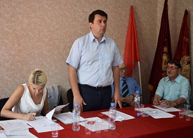 Коммунисты Тульской области вновь единогласно избрали Олега Лебедева своим лидером