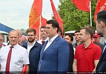 Тульский обком КПРФ отправил 126-й гуманитарный груз на Донбасс