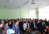 Веневские коммунисты поздравили с юбилеем сельскую школу
