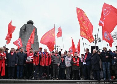 Г.А. Зюганов на Первомайской акции в Москве: Солидарность трудового народа – это главное оружие тех, кто борется за мир, справедливость и подлинную свободу!
