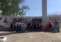 В преддверии Дня Победы Советского Союза в Великой Отечественной войне коммунисты, комсомольцы и пионеры провели ежегодную акцию «Знамя нашей Победы» В преддверии Дня Победы Советского Союза в Великой Отечественной войне коммунисты, комсомольцы и пионеры провели ежегодную акцию «Знамя нашей Победы»