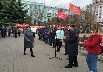 Новомосковск отметил годовщину Великого Октября Новомосковск отметил годовщину Великого Октября