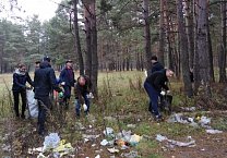 В Алексине депутаты-коммунисты организовали народный сход против вырубки соснового бора В Алексине депутаты-коммунисты организовали народный сход против вырубки соснового бора