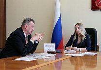 Депутат-коммунист Светлана Белоус провела приём граждан Депутат-коммунист Светлана Белоус провела приём граждан