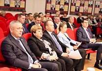 Депутаты фракции КПРФ Алексей Лебедев и Светлана Белоус приняли участие в заключительном 18-м заседании Тульской областной Думы Депутаты фракции КПРФ Алексей Лебедев и Светлана Белоус приняли участие в заключительном 18-м заседании Тульской областной Думы