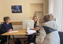 Депутат Тульской городской Думы от КПРФ Елена Чекан провела личный прием граждан Депутат Тульской городской Думы от КПРФ Елена Чекан провела личный прием граждан