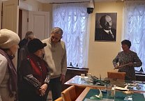 Ефремовские коммунисты отметили 105-ю годовщину установления Советской власти в родном городе Ефремовские коммунисты отметили 105-ю годовщину установления Советской власти в родном городе