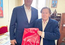 Тульские коммунисты чествуют ветеранов