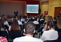Тульский обком КПРФ организовал для школьников видеомост с космонавтом Олегом Новицким