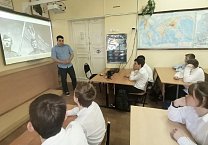 Тульский обком в преддверии Дня Пионерии организовал прием в пионеры учащихся школ