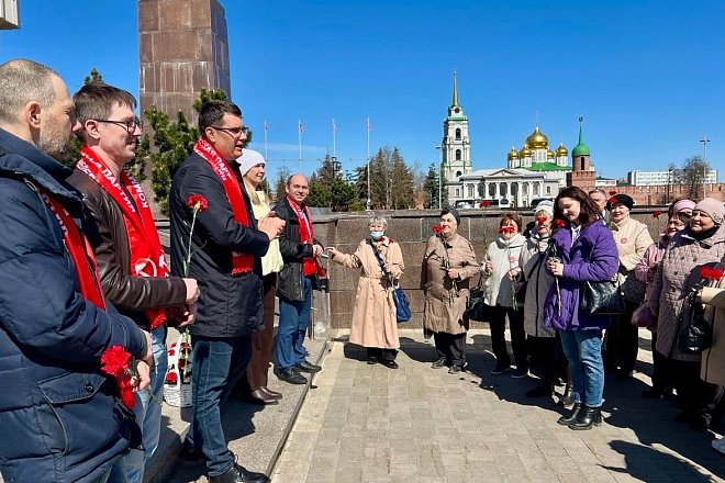 В Тульской области прошли праздничные мероприятия в ознаменование 156-й годовщины со дня рождения В.И. Ленина