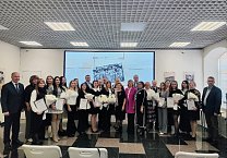 Светлана Белоус приняла участие во встрече депутатов с участницами автономной некоммерческой организации «Жены героев» Тульской области в тульском филиале Государственного исторического музея Светлана Белоус приняла участие во встрече депутатов с участницами автономной некоммерческой организации «Жены героев» Тульской области в тульском филиале Государственного исторического музея