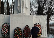 Ефремовские коммунисты почтили память воинов, освободивших город в декабре 1941 года Ефремовские коммунисты почтили память воинов, освободивших город в декабре 1941 года