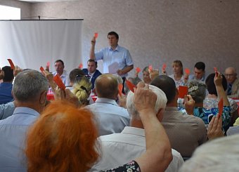 Коммунисты Тульской области вновь единогласно избрали Олега Лебедева своим лидером