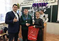 Тульские коммунисты наградили юных шахматистов в Липках Тульские коммунисты наградили юных шахматистов в Липках