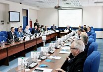 Депутаты фракции КПРФ приняли участие в рабочей встрече депутатов и представителей тульского отделения Банка России Депутаты фракции КПРФ приняли участие в рабочей встрече депутатов и представителей тульского отделения Банка России