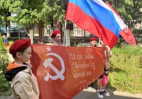 Тульский обком КПРФ продолжает патриотические мероприятия для школьников, посвященные истории Знамени Победы