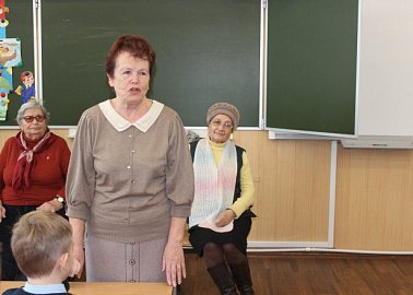 Ефремовский горком КПРФ провел урок памяти в средней школе №4