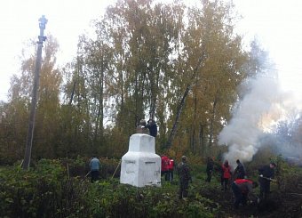 Тульские коммунисты продолжают проводить субботники в ознаменование столетия Великого Октября.