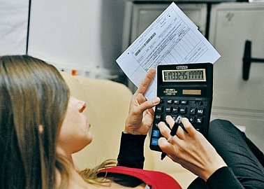 Депутат-коммунист Тульской областной Думы Светлана Белоус обратилась в Правительство региона по вопросу отмены платы за капремонт