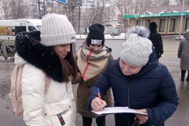 В Тульской области полным ходом идет сбор подписей за поправки в Конституцию, внесенные КПРФ