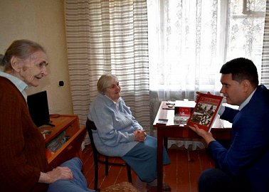 С заботой о детях войны
