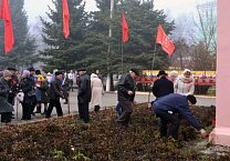 В Новомосковске прошел митинг в честь Великого Октября