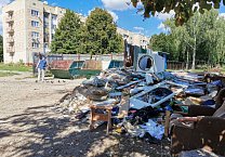 Команда КПРФ Донского провела рейд по мусорным контейнерным площадкам города Команда КПРФ Донского провела рейд по мусорным контейнерным площадкам города