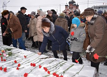 Тульские коммунисты почтили память Владимира Ильича Ленина