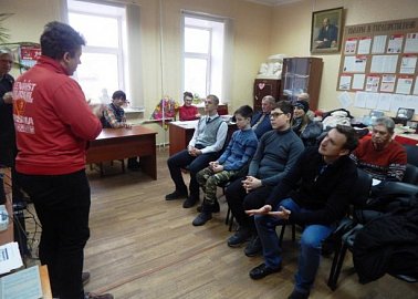 Алексинские школьники вступают в комсомол