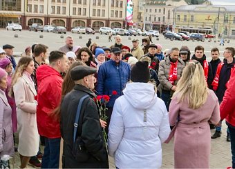 Тульские коммунисты отпраздновали годовщину Великого Октября Тульские коммунисты отпраздновали годовщину Великого Октября
