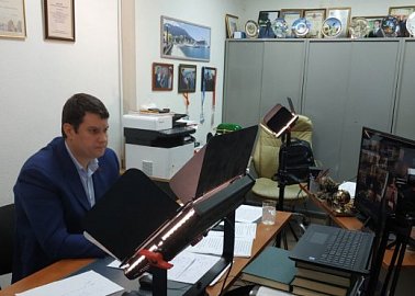Депутат-коммунист Алексей Лебедев провел круглый стол (онлайн), посвященный Международному дню защиты детей