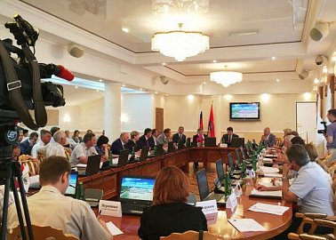 Олег Лебедев провёл в Орле экологический круглый стол, посвященный законопроекту об органическом земледелии и производстве экологически чистых продуктов питания