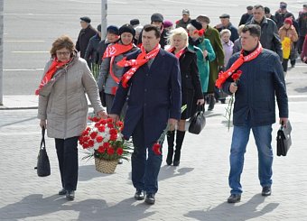 Тульские коммунисты на мероприятии в честь Дня рождения В.И. Ленина осудили провокационный законопроект о перезахоронении вождя.