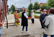 Делегация ефремовских коммунистов посетила Дом-музей И.А.Бунина Делегация ефремовских коммунистов посетила Дом-музей И.А.Бунина