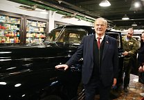 Г.А. Зюганов: "За нашу Победу!". Лидер КПРФ наградил пчеловодов – участников СВО Г.А. Зюганов: "За нашу Победу!". Лидер КПРФ наградил пчеловодов – участников СВО