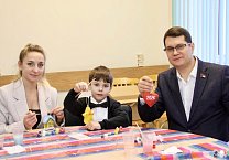 Тульские депутаты – коммунисты посетили детскую областную больницу