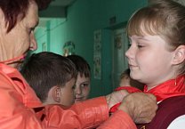 В Ефремове продолжается прием в пионеры