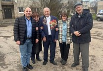 Тульский обком КПРФ наградил юбилейной медалью ЦК КПРФ «80 лет Великой Победы» ветерана партии, почетного гражданина Щекинского района Тульской области Л.Ю. Пельта
