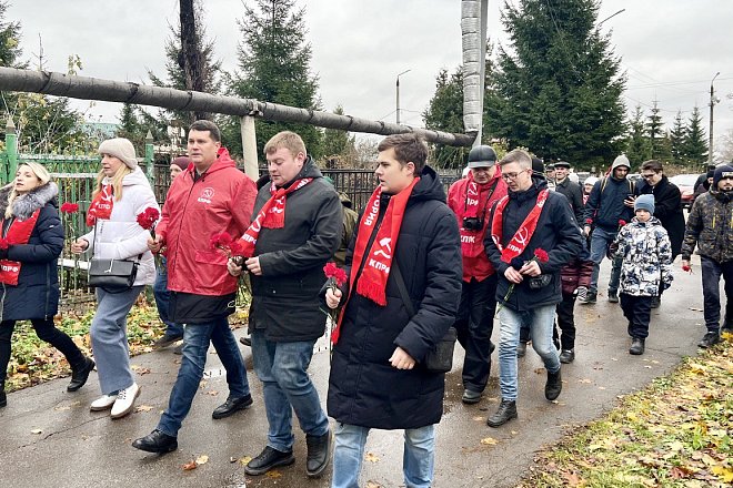 Тульские коммунисты достойно отметили День комсомола
