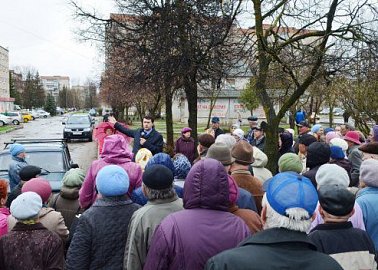 Лидер тульских коммунистов Олег Лебедев продолжает проводить регулярные встречи с жителями Тульской области