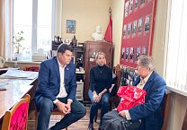 Тульские коммунисты чествуют ветеранов