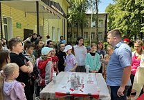 Тульский обком КПРФ продолжает патриотические мероприятия для школьников, посвященные истории Знамени Победы